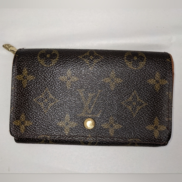 Authentic Louis Vuitton monogram tresor wallet - Picture 3 of 15